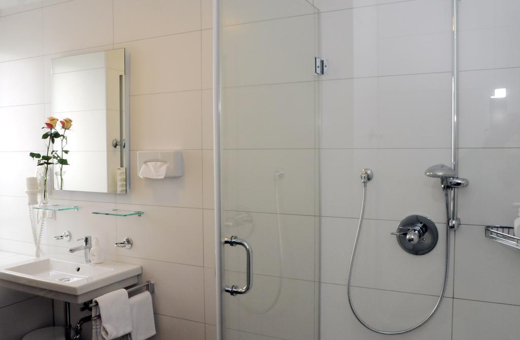 Hotel Am Alten Park Augsburg Room photo